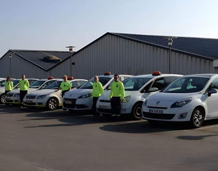 Chauffeurs de taxi Cerisé