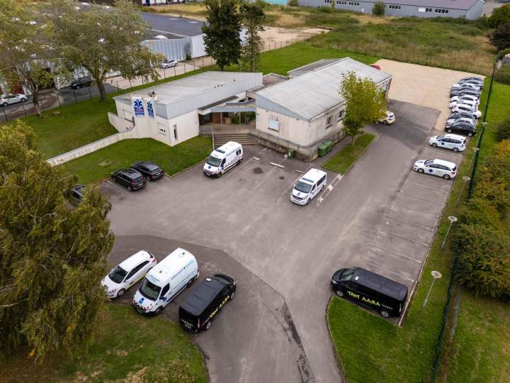 Bâtiment siège Cerisé